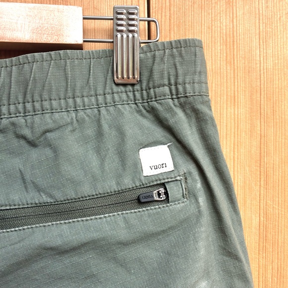 Vuori Green Ripstop Women’s Pants Sz Medium - Picture 4 of 5